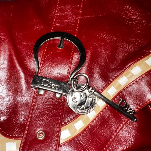 Vintage Red Purse - Picture 2 of 10